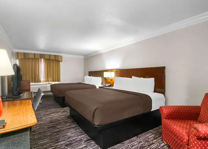 Surestay By Western Worth Benbrook Hotel