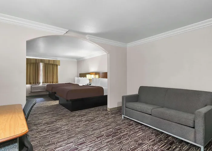 Hotel Surestay By Western Worth Benbrook Fort Worth