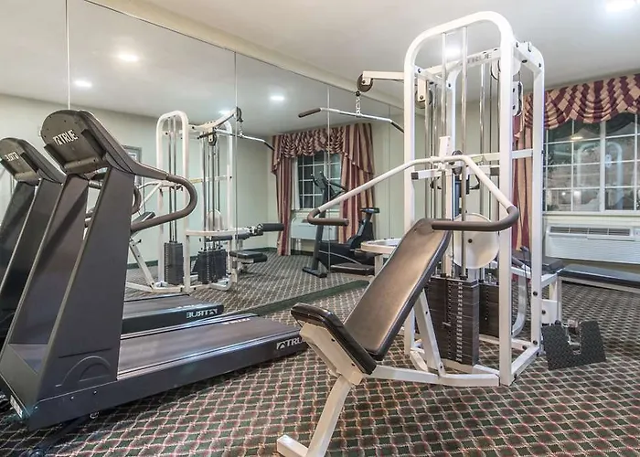 Surestay By Western Worth Benbrook Hotel 3*