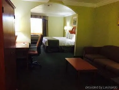 Surestay By Western Worth Benbrook Hotel